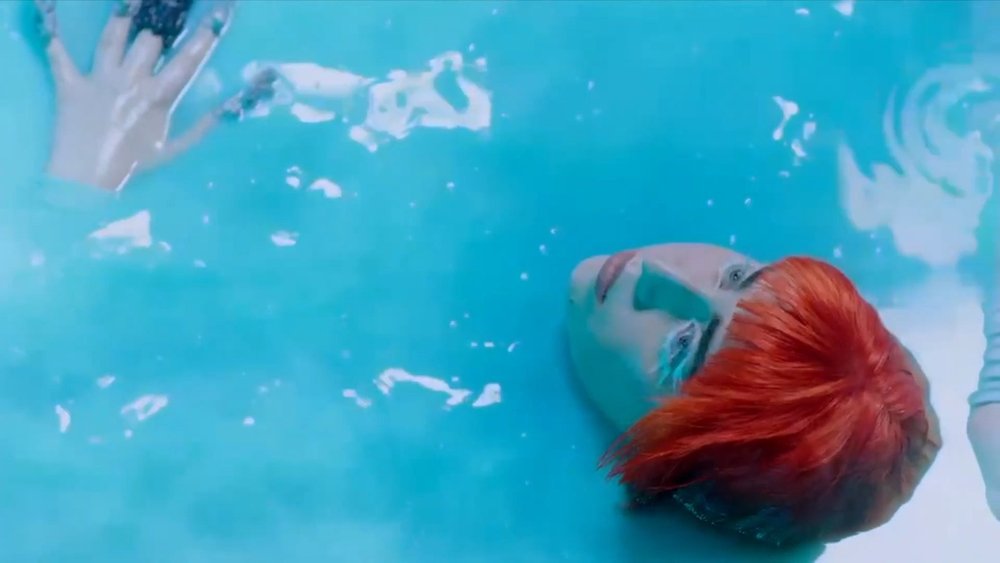 Amelia Moore - i feel everything