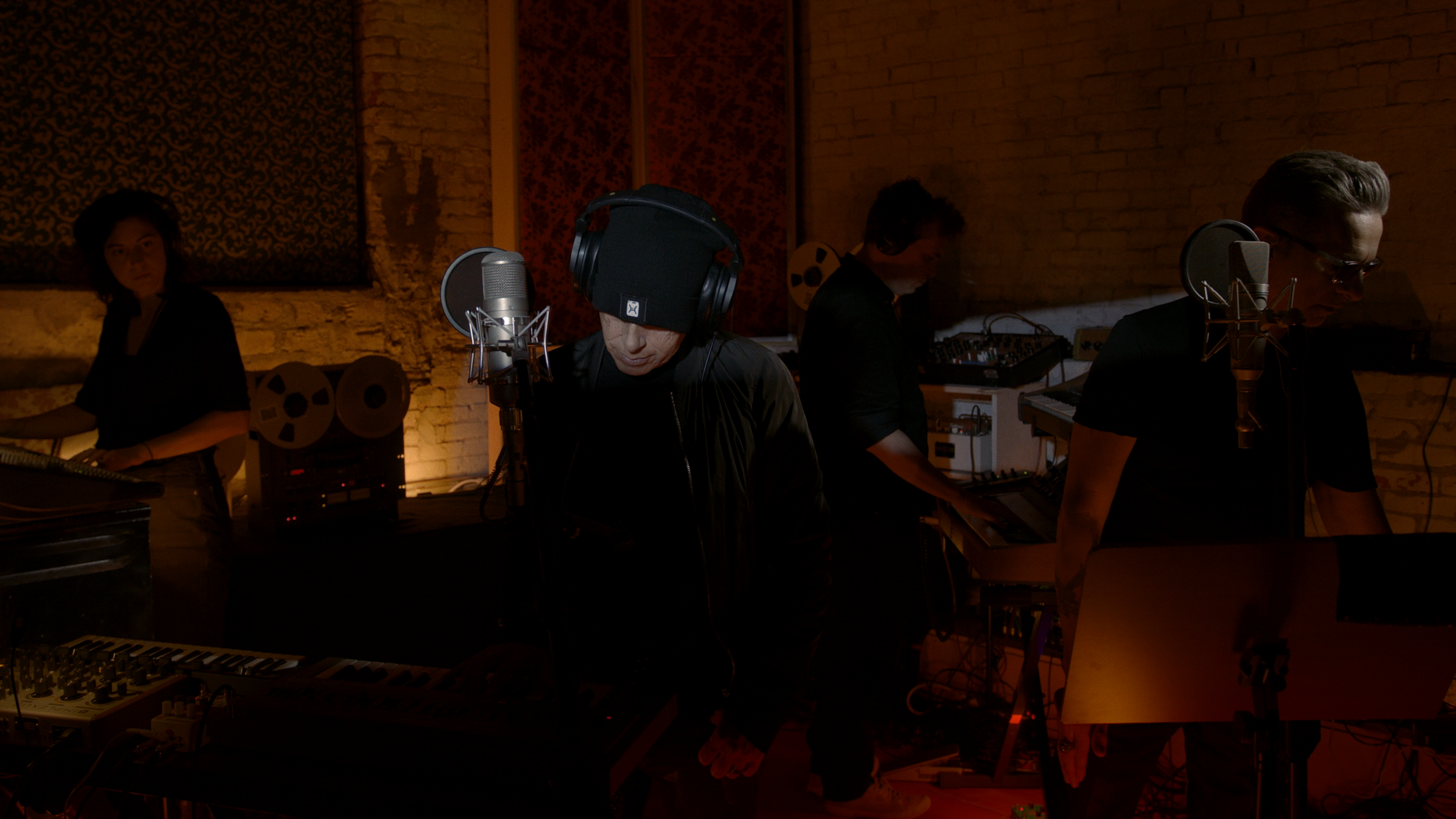 Depeche Mode - Wagging Tongue still 3