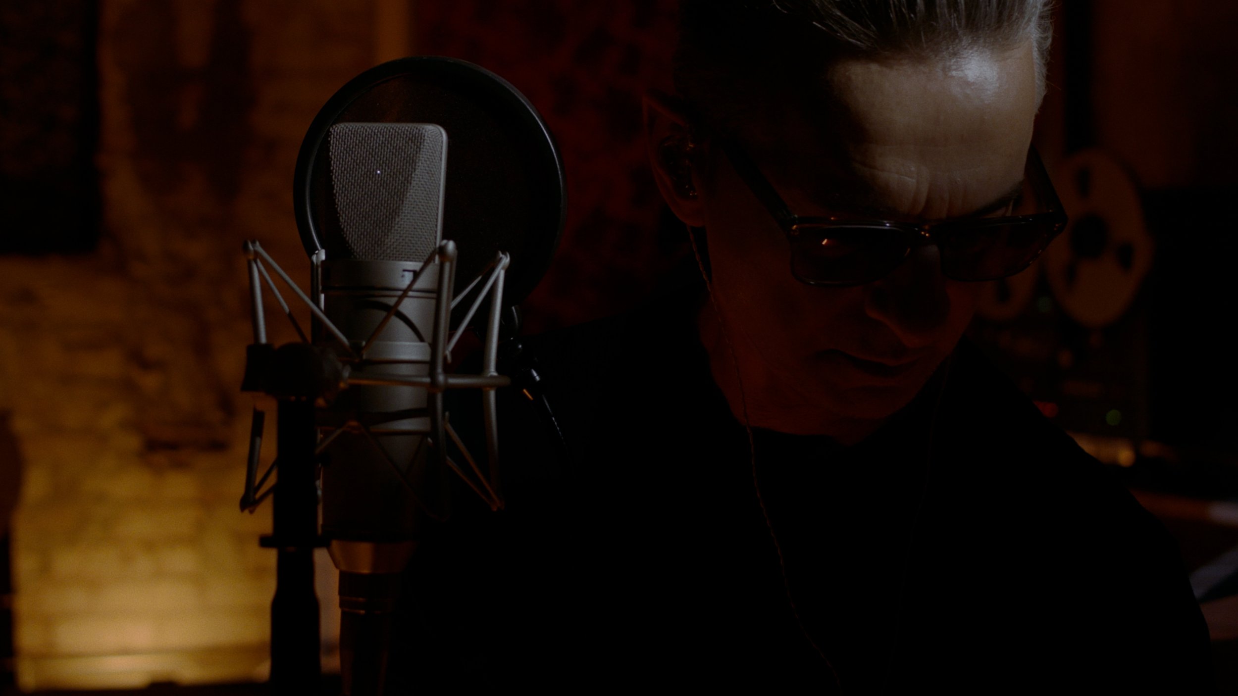 Depeche Mode - Wagging Tongue still 6